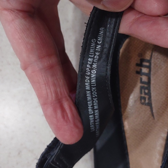 Earth Azalea Black Leather Wedge Sandals Size 10D (Wide Width) EUC - Picture 14 of 16